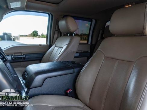 Used 2016 Ford F250 Lariat w/ Lariat Ultimate Package AWD/4WD image 24