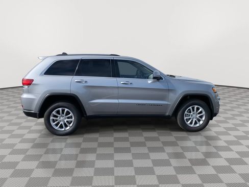 Used 2021 Jeep Grand Cherokee Laredo AWD/4WD image 8