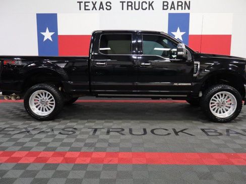 Used 2017 Ford F250 King Ranch w/ King Ranch Ultimate Package AWD/4WD image 19