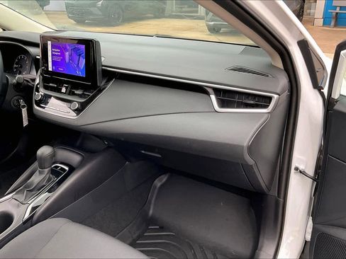 Used 2024 Toyota Corolla LE image 17