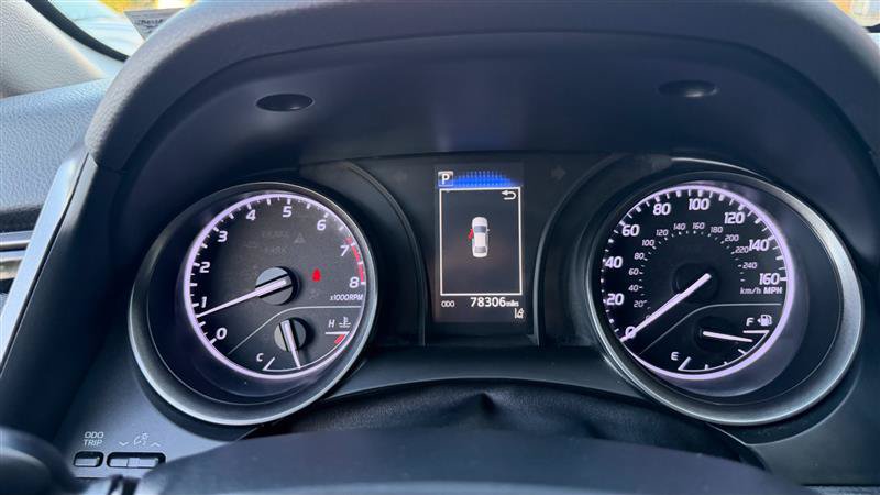 Used 2021 Toyota Camry SE FWD image 29