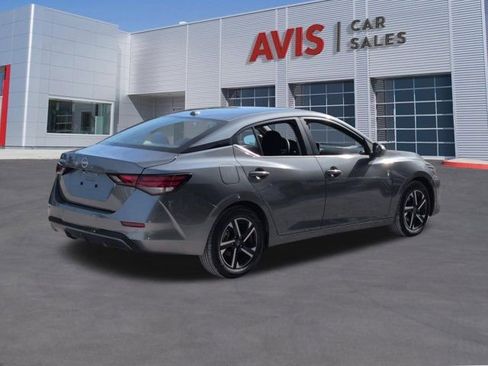 Used 2025 Nissan Sentra SV FWD image 6