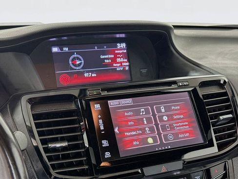 Used 2017 Honda Accord EX-L image 13