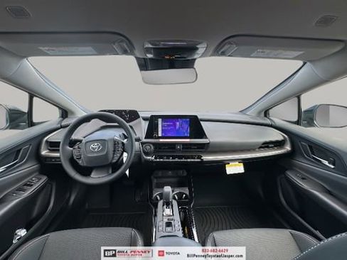 New 2026 Toyota Prius XLE FWD image 10