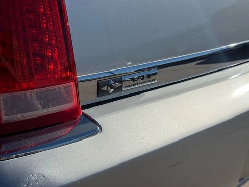 Used 2011 Cadillac DTS Luxury image 53