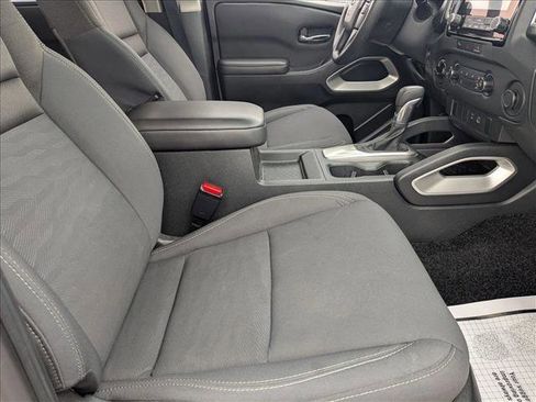 Used 2023 Nissan Frontier SV image 19
