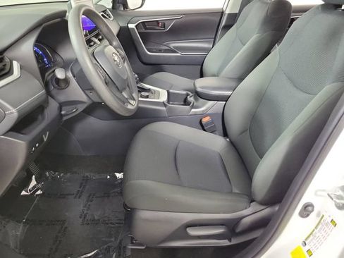 Used 2025 Toyota RAV4 LE AWD/4WD image 19
