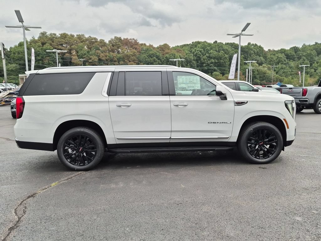New 2026 GMC Yukon XL Denali w/ Advanced Technology Package AWD/4WD image 4