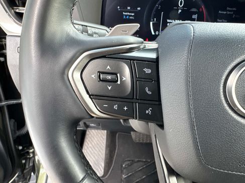 Used 2024 Lexus GX 550 w/ Accessory Package (Z1) AWD/4WD image 33