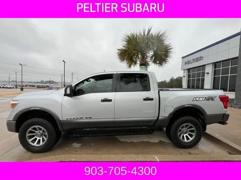 Used 2018 Nissan Titan PRO-4X w/ Pro-4x Convenience Package image 5