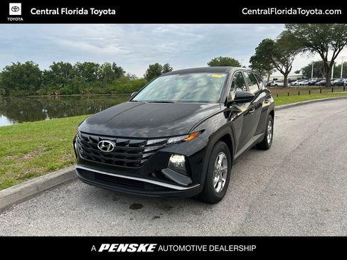 Used 2023 Hyundai Tucson SE FWD image 1