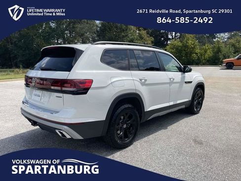 New 2026 Volkswagen Atlas Peak Edition image 6