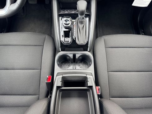 New 2026 GMC Canyon Elevation w/ Convenience Package image 17