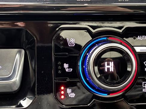 New 2026 GMC Sierra 1500 AT4 w/ AT4 Premium Package AWD/4WD image 6
