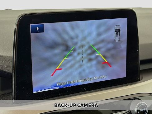 Used 2022 Ford Escape SE image 4