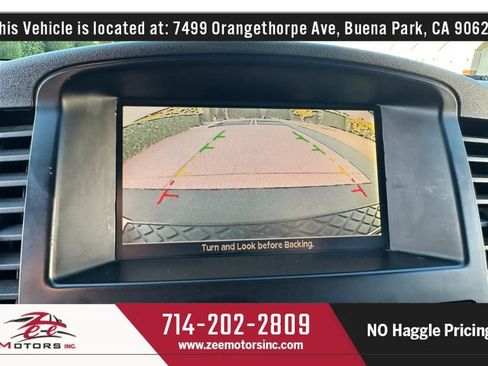 Used 2011 Nissan Pathfinder SV RWD image 31