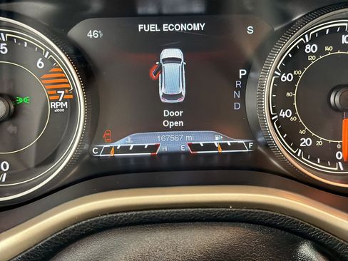 Used 2016 Jeep Cherokee Limited image 18