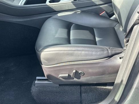 Used 2021 Tesla Model Y Performance image 23