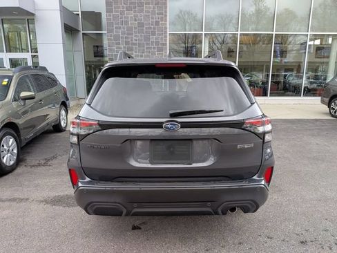 Used 2025 Subaru Forester Limited AWD/4WD image 4