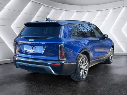 New 2026 Cadillac Vistiq Sport image 6