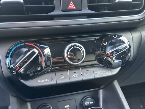 Used 2023 Hyundai Kona SEL image 17