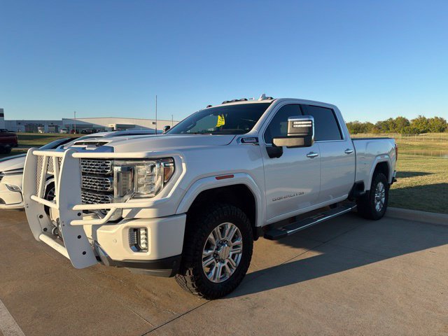 Used 2020 GMC Sierra 2500 Denali w/ Technology Package AWD/4WD image 2