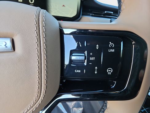New 2026 Land Rover Range Rover Sport Dynamic SE AWD/4WD image 18