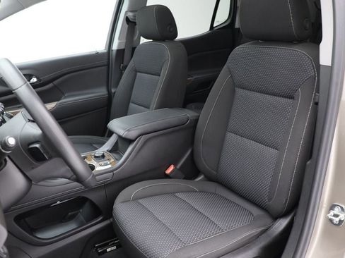 Used 2023 GMC Acadia SLE w/ Driver Convenience Package image 16