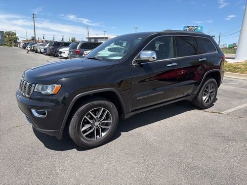 Used 2018 Jeep Grand Cherokee Limited AWD/4WD image 2