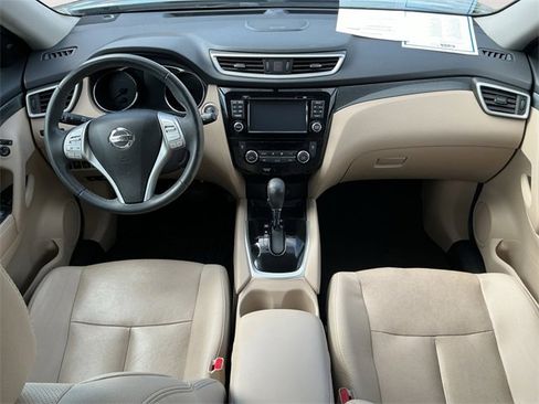 Used 2016 Nissan Rogue SL w/ SL Premium Package image 17