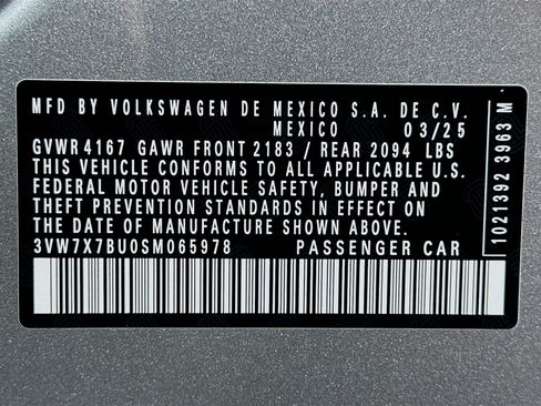 Used 2025 Volkswagen Jetta SE image 12