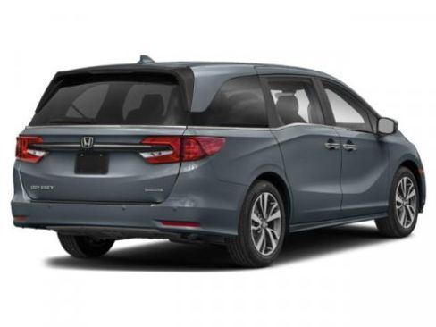 Used 2023 Honda Odyssey Touring image 2