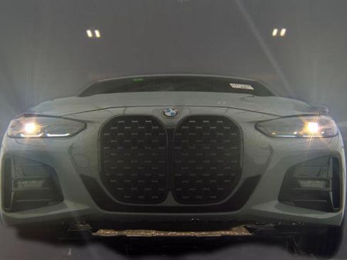 Used 2022 BMW 430i Convertible w/ M Sport Package RWD image 3