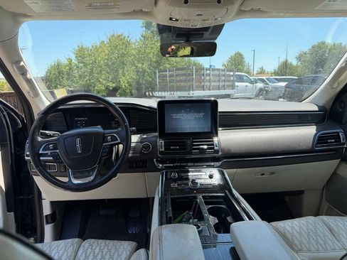 Used 2021 Lincoln Navigator L Black Label AWD/4WD image 11