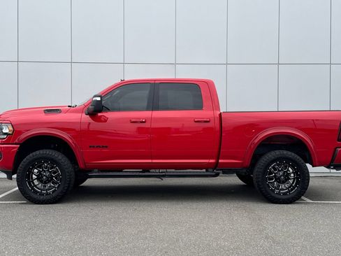 Used 2024 RAM 2500 Big Horn w/ Night Edition AWD/4WD image 2