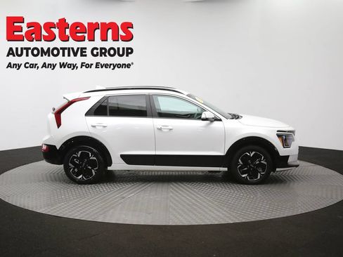 Used 2023 Kia Niro Wind FWD image 43