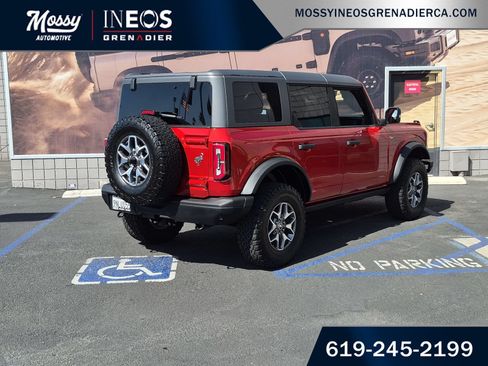 Used 2024 Ford Bronco Badlands AWD/4WD image 8
