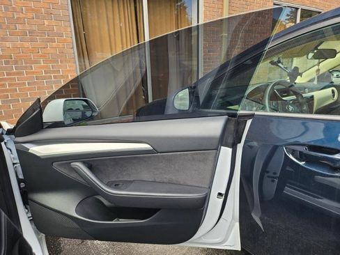 Used 2023 Tesla Model 3 Standard Range RWD image 58