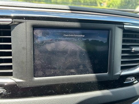 Used 2023 Chrysler Voyager LX FWD image 26