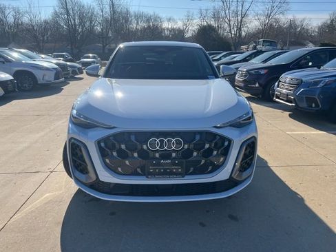 New 2025 Audi Q5 Premium Plus image 2