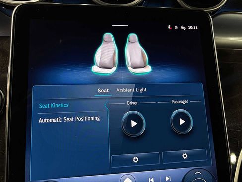 Used 2025 Mercedes-Benz GLC 300 image 35