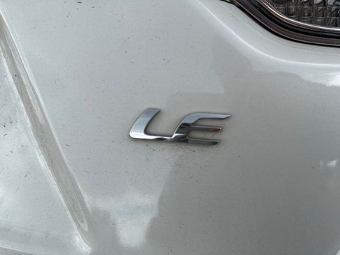 Used 2021 Toyota Corolla LE FWD image 23