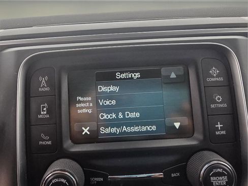 Used 2018 RAM 2500 SLT image 25