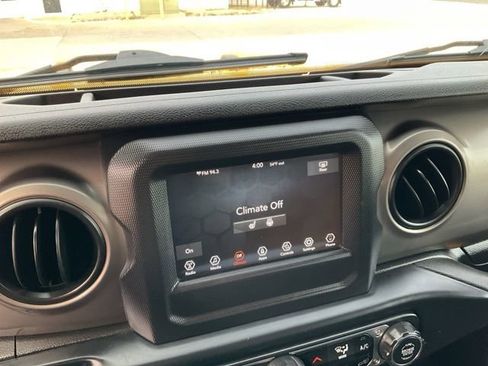 Used 2019 Jeep Wrangler Unlimited Sport S image 15