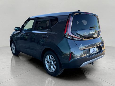 Used 2023 Kia Soul S FWD image 10