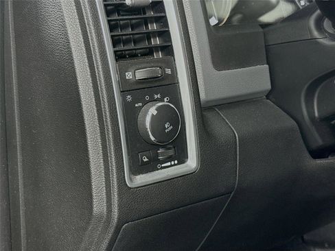 Used 2018 RAM 2500 Big Horn AWD/4WD image 7