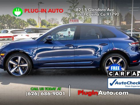 Used 2023 Porsche Macan AWD/4WD image 5