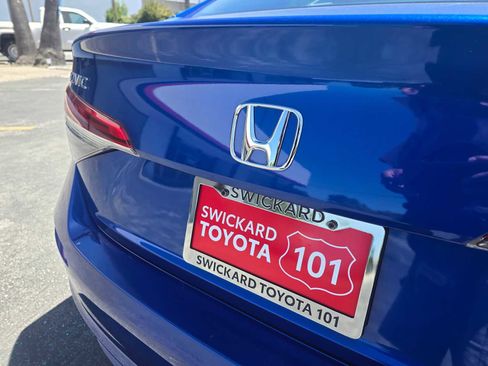 Used 2023 Honda Civic Sport image 13