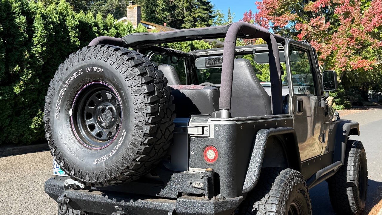 Used 2000 Jeep Wrangler Sport AWD/4WD image 1
