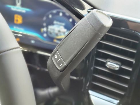 New 2025 Chevrolet Silverado 3500 LT w/ Safety Package image 25